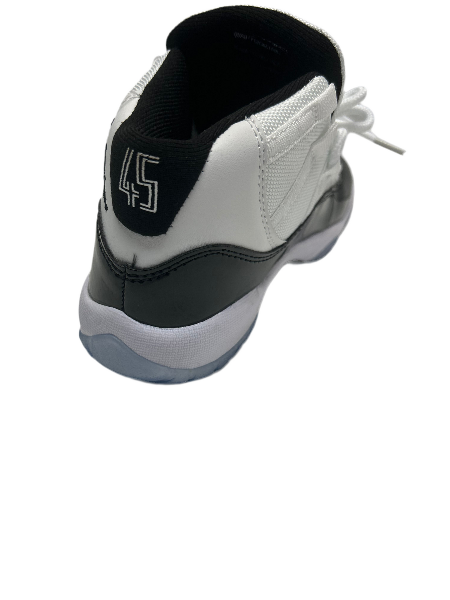 Air Jordan 11 Retro "Concord - 2018 Release"
sneakers
