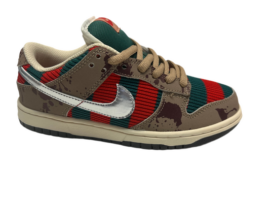 Nike SB Dunk Low Freddy Krueger