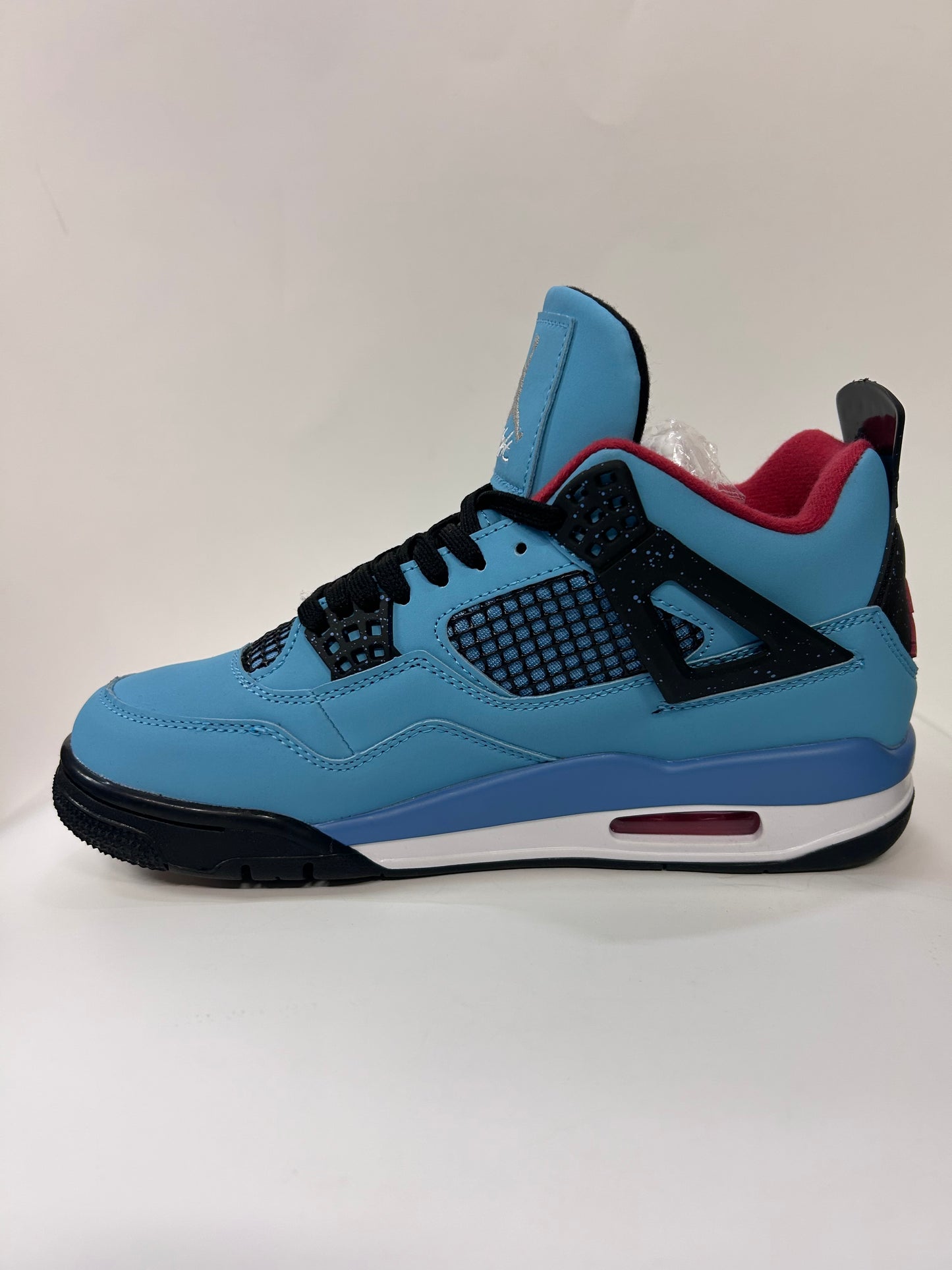 Travis Scott Jordan 4’s