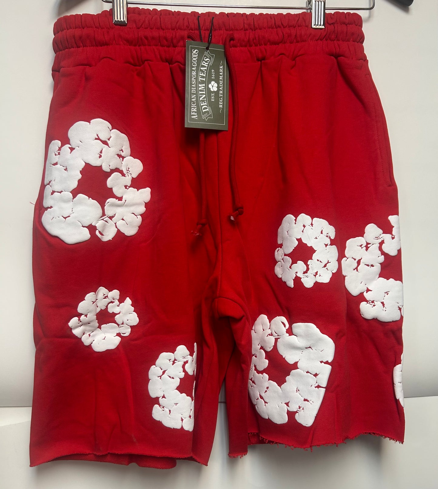 RED DENIM TEARS SHORT